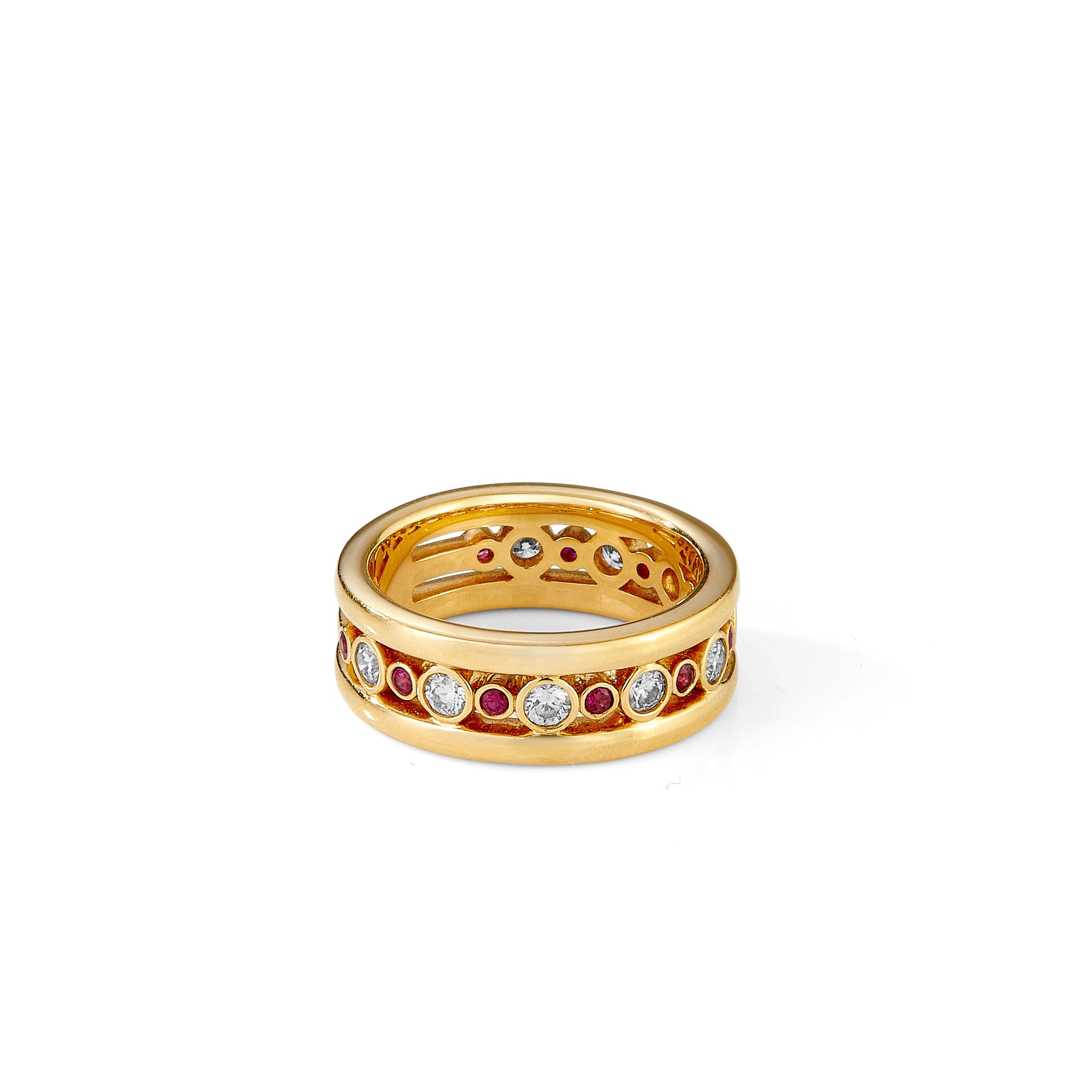 Mogul Diamond Band and Ruby Ring in 18K Gold - Discover SYNA JEWELS
– SYNAJEWELS